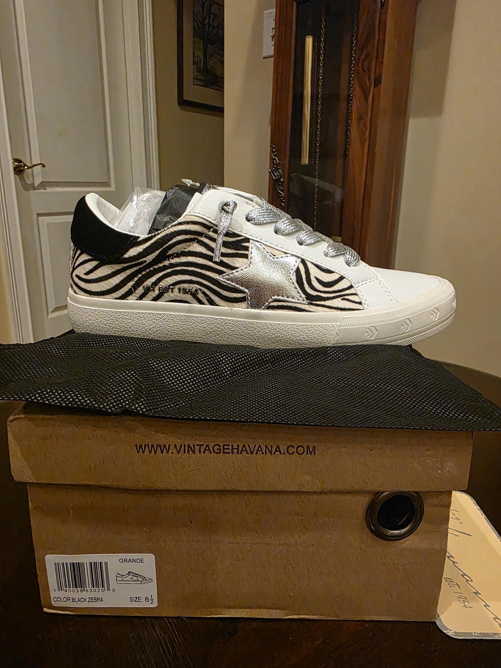 Vintage Havana Zebra-Print Sneakers with Silver Star and Black Collar